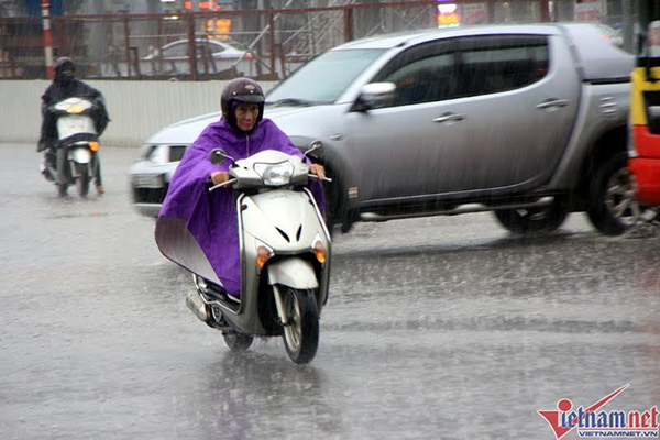 Dự báo thời tiết 17/2: Miền Bắc đề phòng lốc, mưa đá