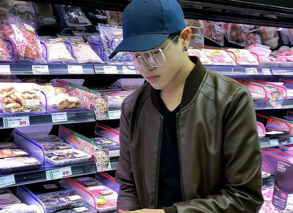 Chỉ một câu nói đầy phũ phàng của hoa khôi lớp đã khiến hoàng tử cóc lột xác thành hot boy