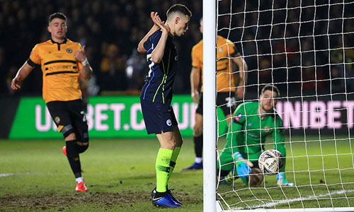 Man City vào tứ kết Cup FA