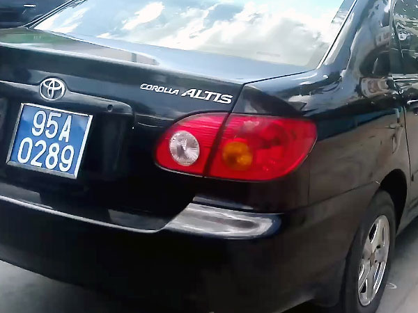 Bí thư huyện phân trần vụ xe biển xanh chở người đi ăn tiệc thôi nôi cháu nội