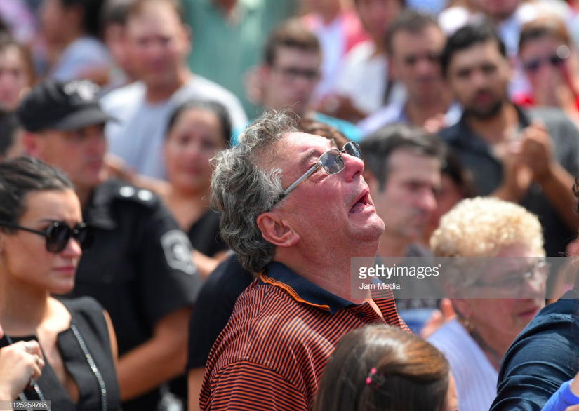 Biển nước mắt ở quê nhà tiễn đưa Sala - cầu thủ xấu số thiệt mạng trên đường đi ra mắt đội bóng mới