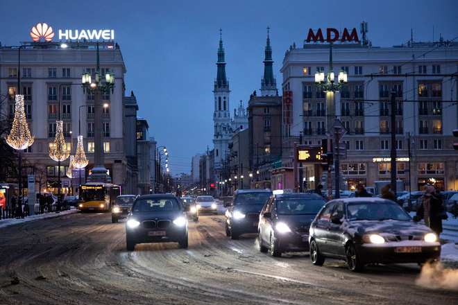 Bị điểm mặt chỉ tên, con cưng Trung Quốc cứng giọng thách thức, đòi trả đũa bằng kinh tế