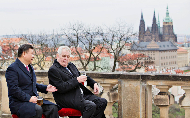 Bị điểm mặt chỉ tên, con cưng Trung Quốc cứng giọng thách thức, đòi trả đũa bằng kinh tế