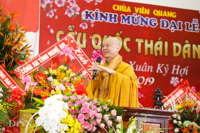 Ảnh: Gần 2 vạn người tham dự lễ cầu quốc thái dân an ở quê Bác