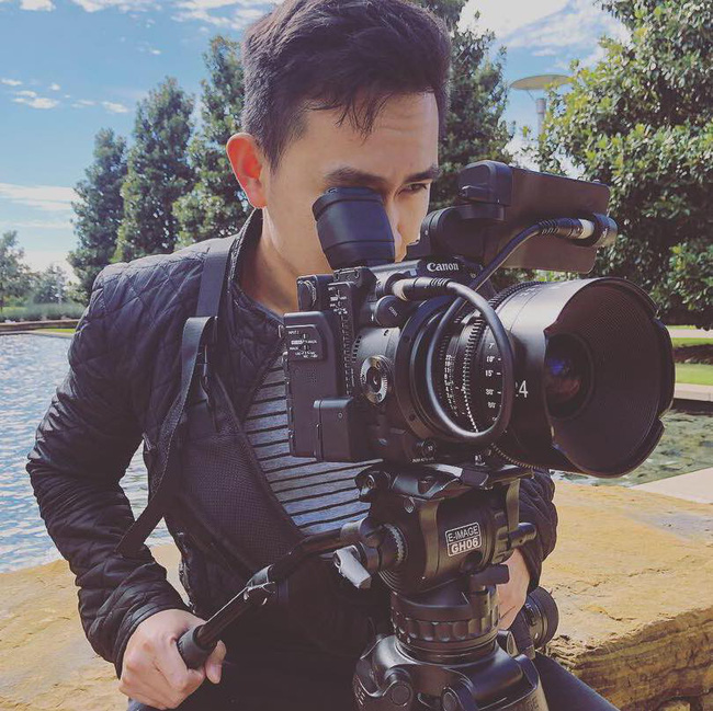 Cận cảnh chân dung con trai Hoài Linh: điển trai như tài tử, tốt nghiệp ĐH danh tiếng tại Mỹ, chưa 30 tuổi đã có sự nghiệp