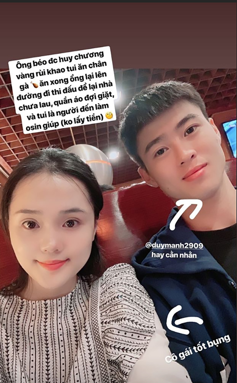 Duy Mạnh sang Trung Quốc thi đấu, Quỳnh Anh ở nhà lo nội trợ đúng chuẩn bạn gái nhà người ta