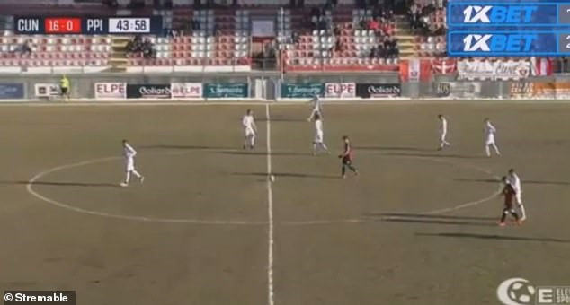 Ra sân với 7 cầu thủ, CLB Italy thua 0-20