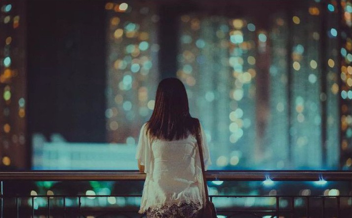 Tức giận vì gia đình giục lấy chồng, người phụ nữ châm lửa đốt luôn nhà mình