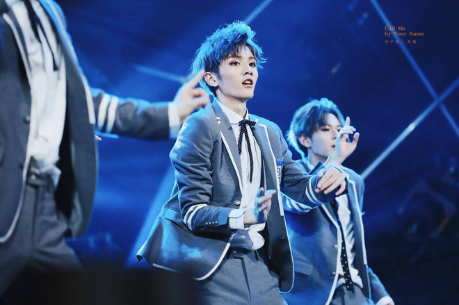 Nam sinh điển trai, cao 1m82 gây náo loạn cổng trường thi vào lò đào tạo ngôi sao hàng đầu Châu Á hôm nay là ai?