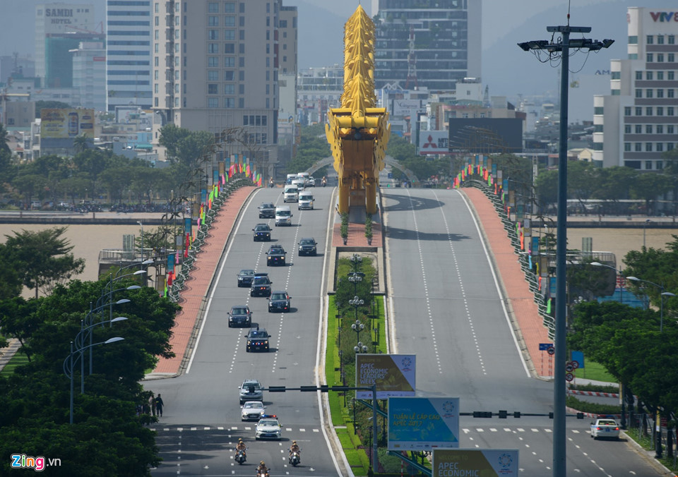 Quái thú 2.0 và những phương tiện mới trong dàn xe bảo vệ TT Trump