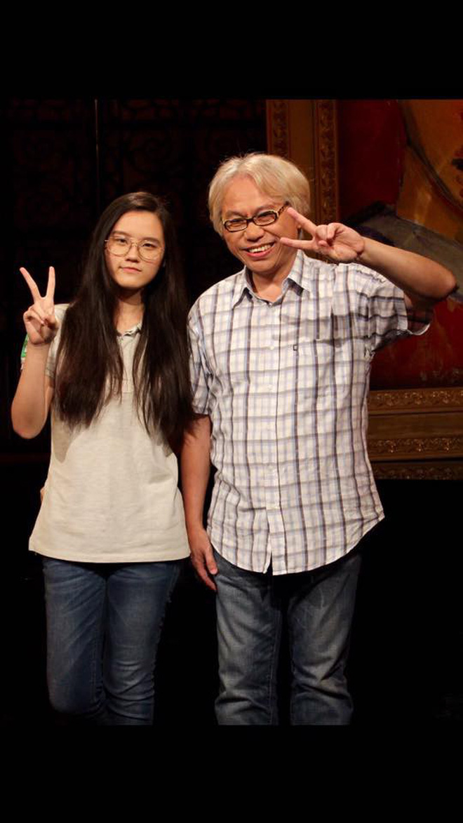 Cứ tưởng đã chia tay, cặp đôi ông cháu ồn ào một thời lại tung ảnh kỉ niệm 6 năm yêu nhau hạnh phúc