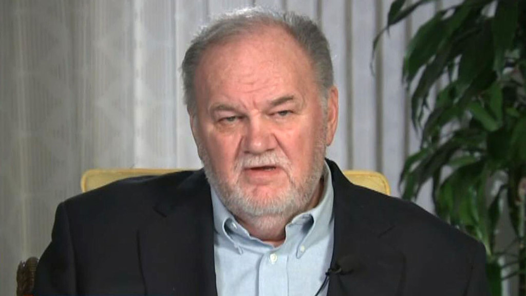 Bi kịch của Công nương Meghan Markle: Gia đình liên tục nói xấu