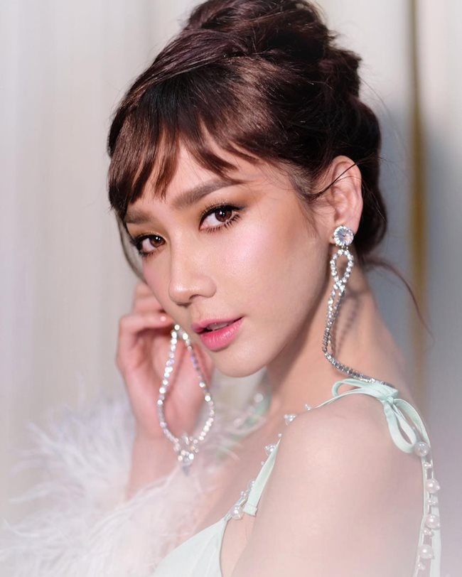 4 diễn viên Thái có gương mặt khiến đàn ông mê mệt, phụ nữ mơ ước