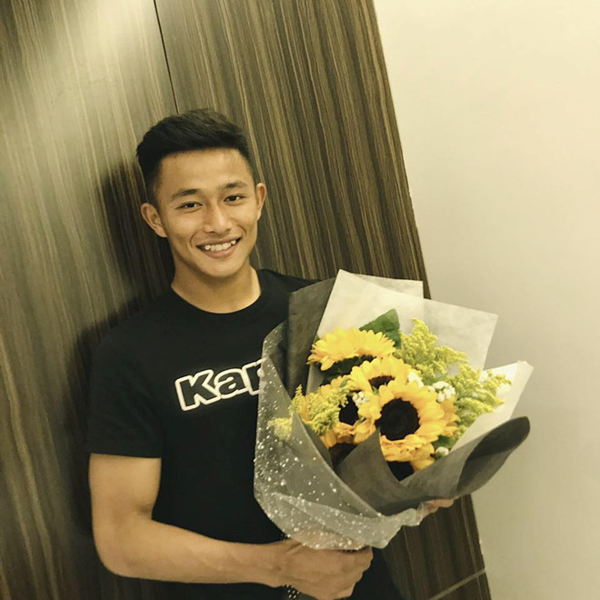 Thủ môn U22 Việt Nam có nụ cười duyên, từng là bạn trai Yến Xuân