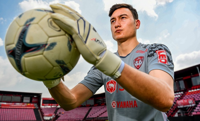 Đặng Văn Lâm chia sẻ về 2 tuần đầu tập luyện dưới màu áo của Muangthong United