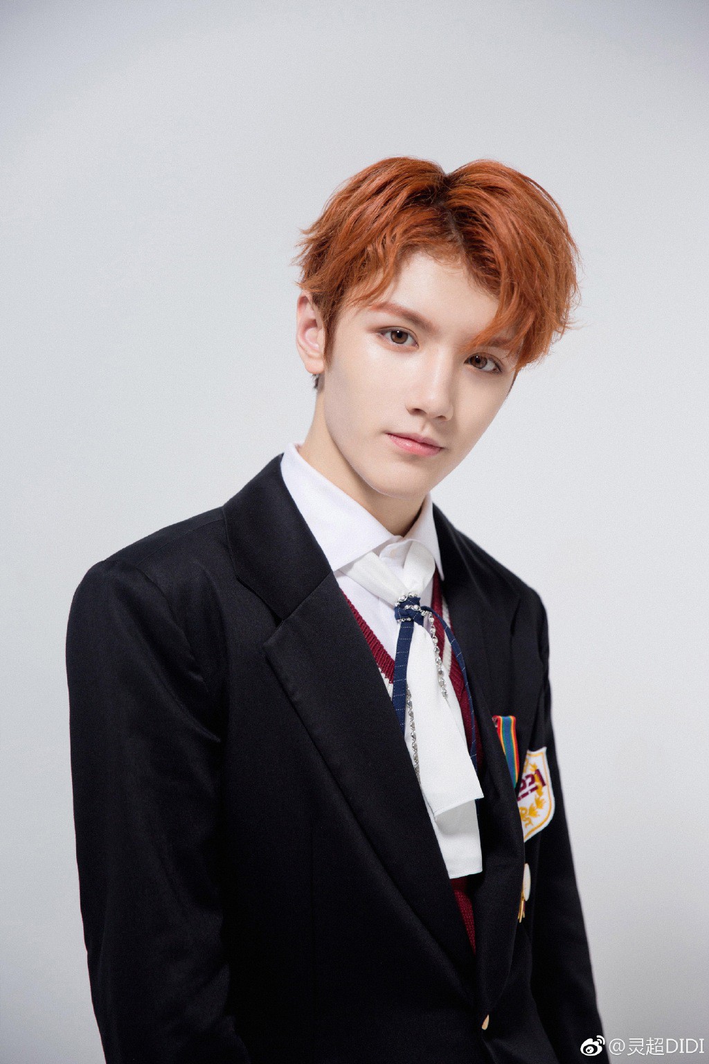 2 mỹ nam sinh năm 2001 gây bão ở lò nghệ thuật lớn nhất châu Á: Người con nhà nòi, người nổi nhất nhì Produce 101