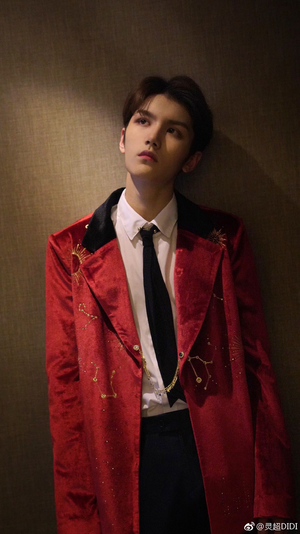 2 mỹ nam sinh năm 2001 gây bão ở lò nghệ thuật lớn nhất châu Á: Người con nhà nòi, người nổi nhất nhì Produce 101