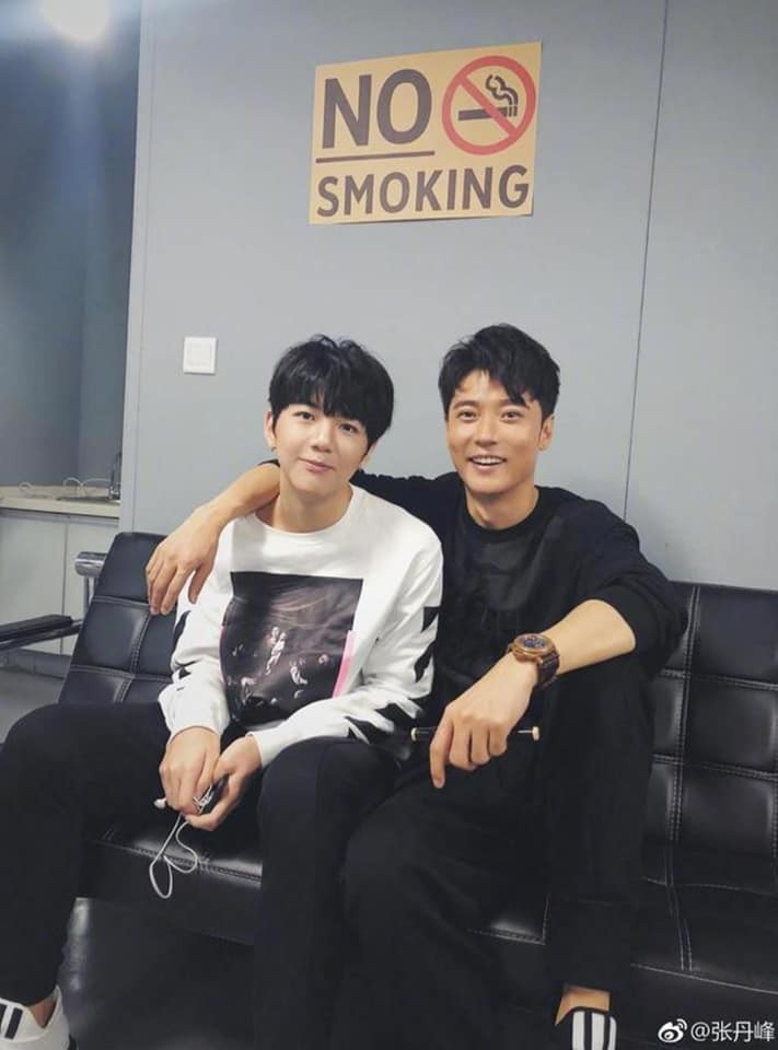 2 mỹ nam sinh năm 2001 gây bão ở lò nghệ thuật lớn nhất châu Á: Người con nhà nòi, người nổi nhất nhì Produce 101