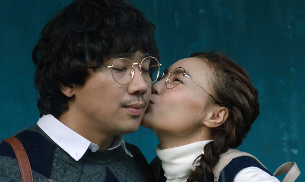 ‘Cua lại vợ bầu’ phá kỷ lục và câu chuyện buồn chất lượng phim Tết