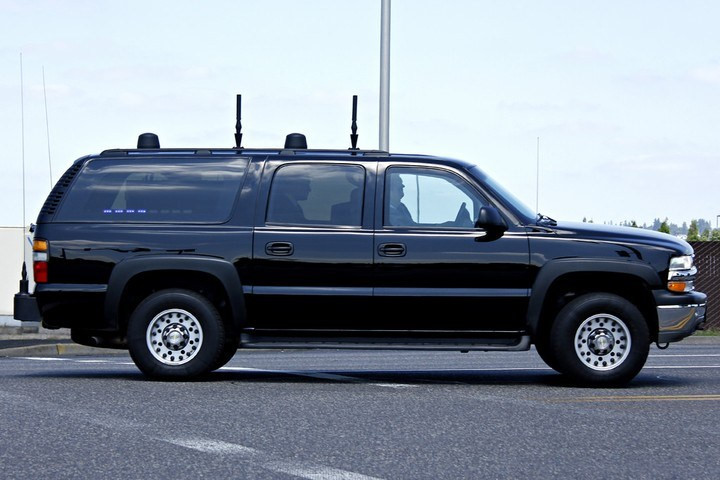 Đội hình xe hộ tống của ông Trump vận hành như thế nào?