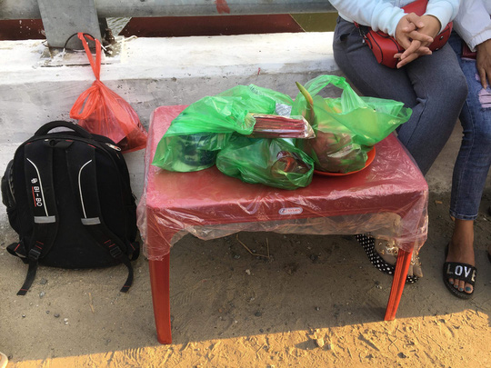 Nam thanh niên nhảy sông mất tích, để lại balo trên cầu Tứ Câu