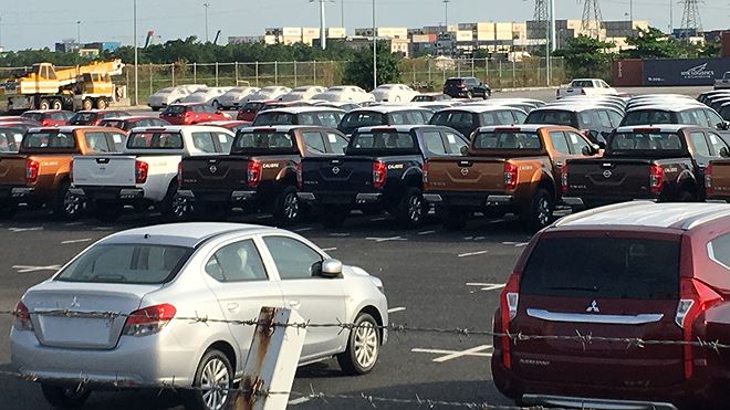 Ô tô nhập khẩu ồ ạt về Việt Nam, cạnh tranh ngày càng khốc liệt