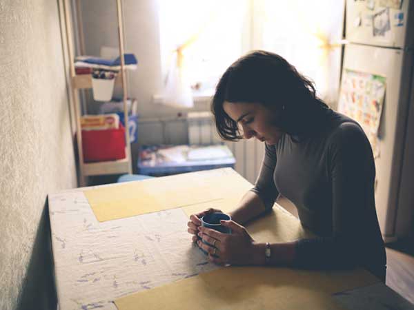 Biết chồng cầm sổ đỏ để có tiền đưa cho nhân tình, tôi vẫn im lặng coi như là khoản đầu tư sinh lời