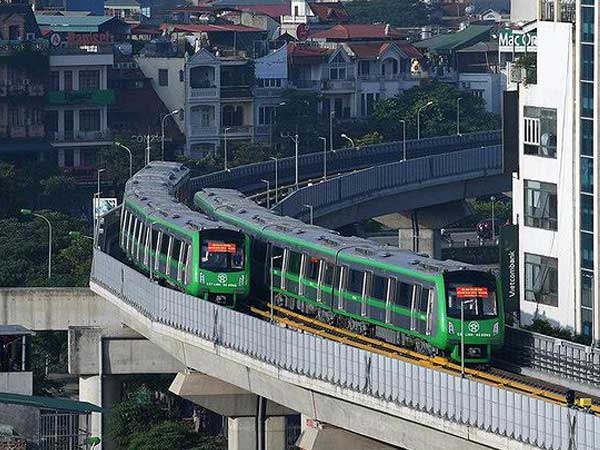 Tàu Cát Linh - Hà Đông hoạt động miễn phí nửa tháng