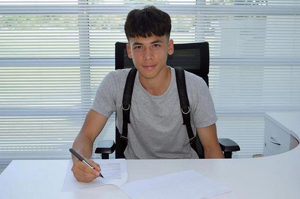 Sao trẻ Singapore đang thi đấu tại Ngoại hạng Anh đối diện với án tù 3 năm