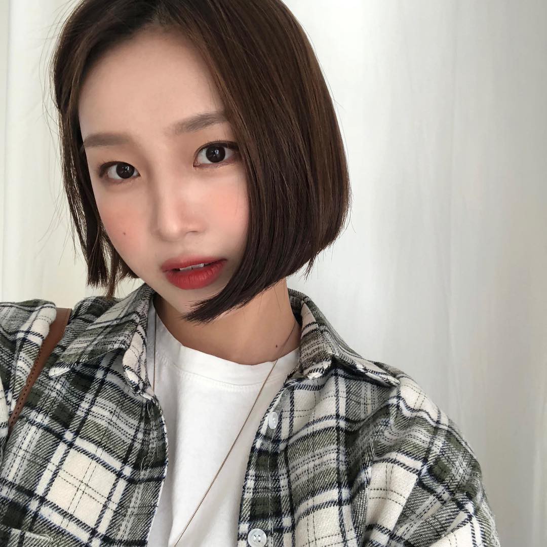 Các hot girl Hàn đánh mắt rất nhẹ nhưng vẫn xinh lồng lộn là nhờ cả vào bí kíp 2 giây này