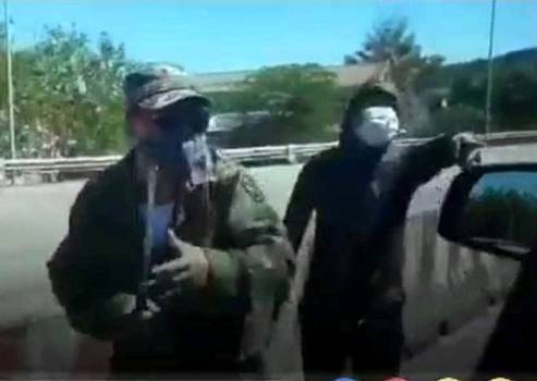 Nhóm thanh niên tấn công tài xế không chịu qua trạm thu phí