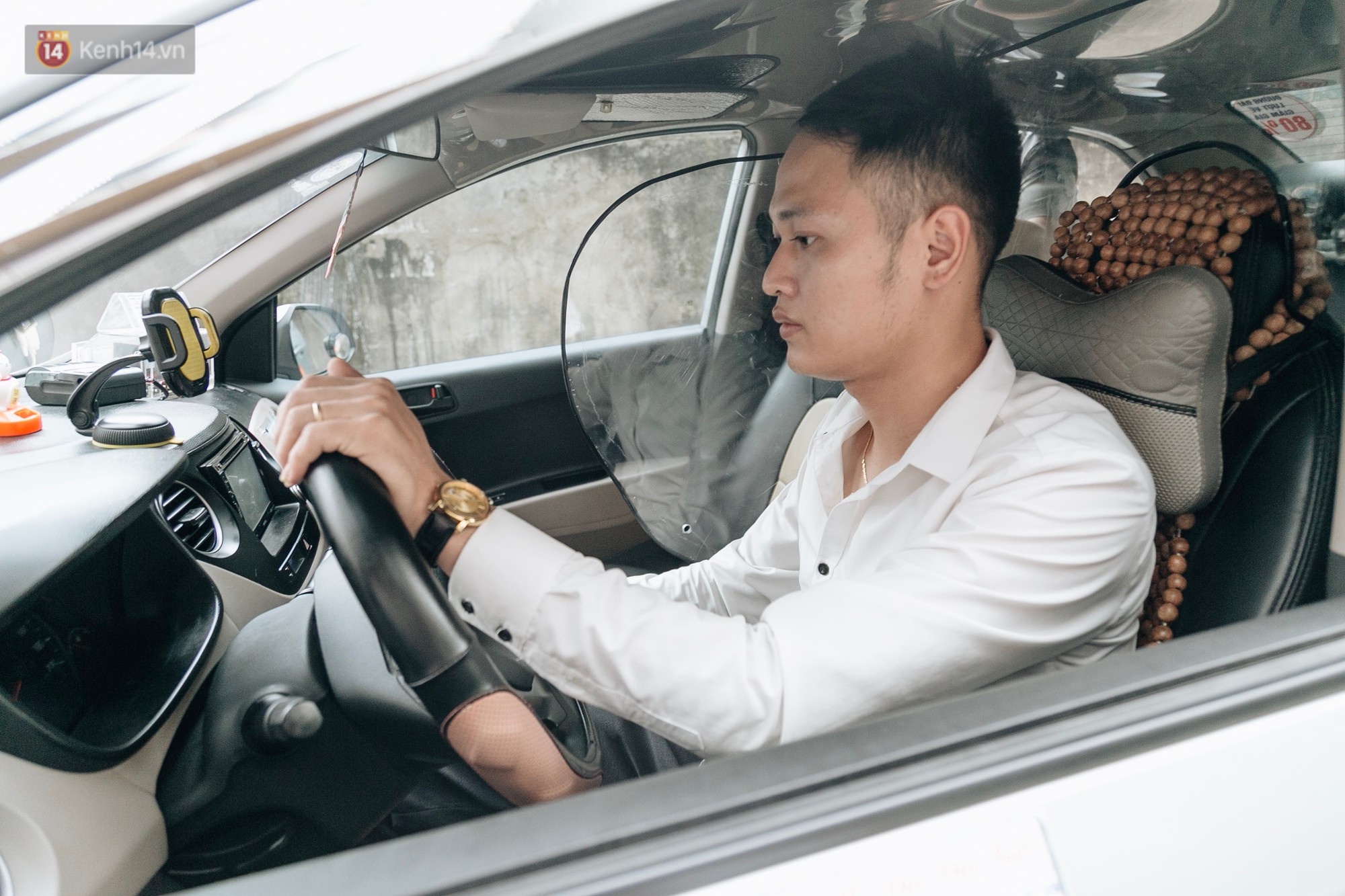 Người thiết kế vách ngăn bảo vệ cho tài xế taxi ở Hà Nội: Mình quan tâm nhất là tính mạng của họ, vì mình cũng từng là tài xế!