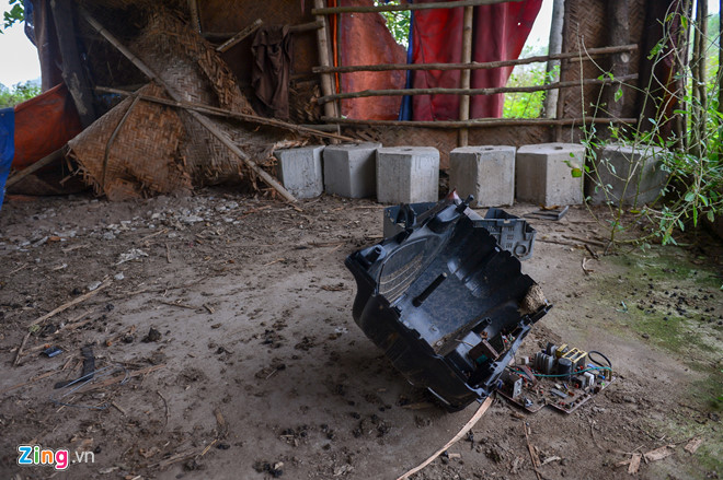 Cuộc sống trên hòn đảo bí hiểm giữa sông Hồng