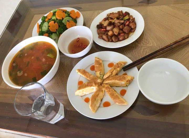 Hội chị em tròn mắt ngưỡng mộ với chiêu gọi chồng về ăn cơm chỉ bằng 1 dòng trạng thái cực chất của cô vợ trẻ