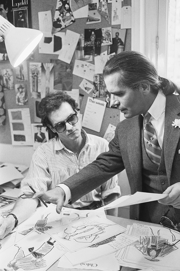 Karl Lagerfeld - tắc kè hoa huyền thoại của giới thời trang