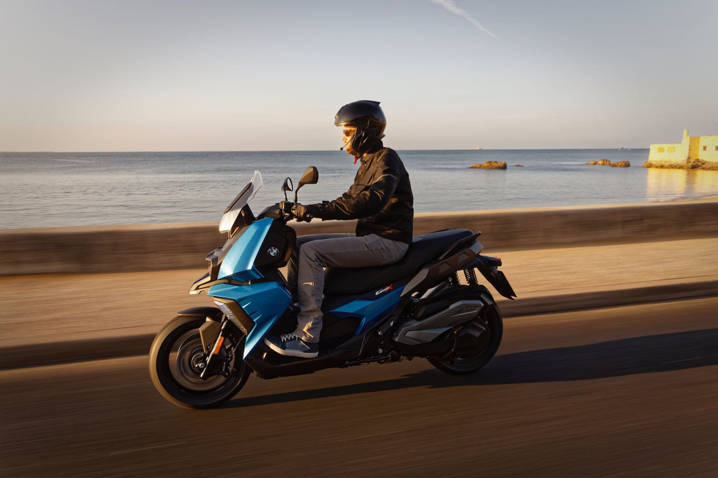 Tay ga BMW C 400 X sắp về Việt Nam, cạnh tranh Honda SH 300i - 4 Tay ga BMW C 400 X sắp về Việt Nam, cạnh tranh Honda SH 300i - 4