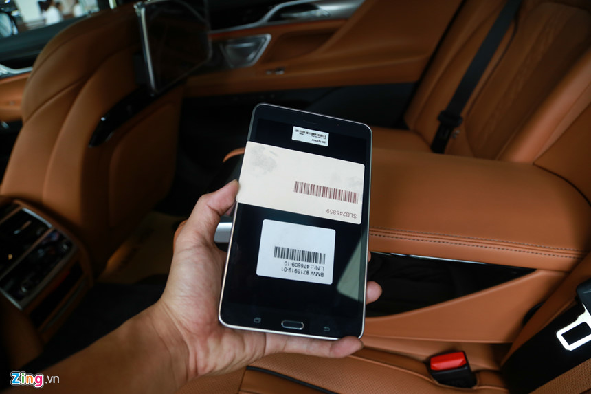 Chi tiết BMW M760Li XDrive mới xuất hiện tại VN, giá 13 tỷ đồng