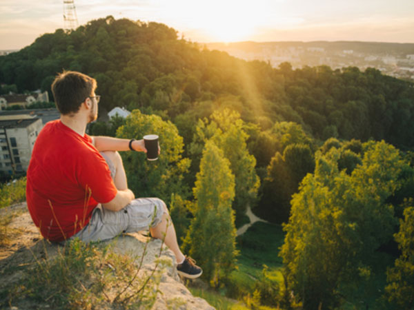Sau 6 năm đồng cam cộng khổ, vợ sắp cưới bỏ tôi để yêu trai trẻ Sau 6 năm đồng cam cộng khổ, vợ sắp cưới bỏ tôi để yêu trai trẻ