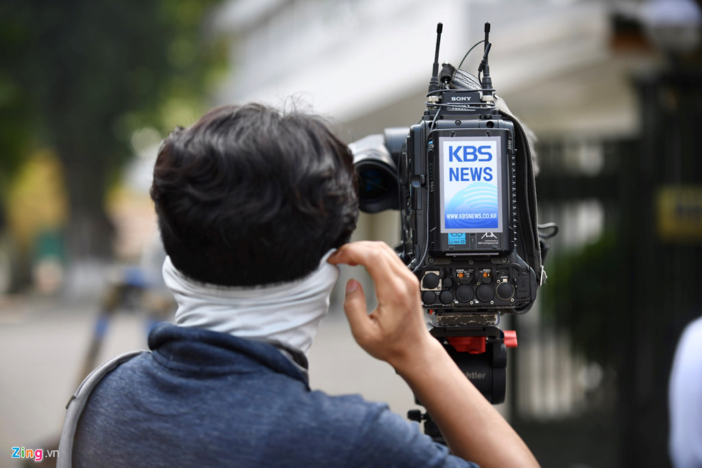 Chạy đua săn tin trước thềm cuộc gặp Trump - Kim tại Hà Nội