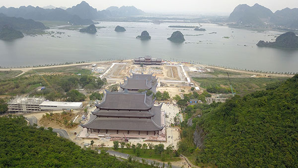 Kinh doanh tâm linh: Khu chùa nghìn ha dậy sóng dư luận