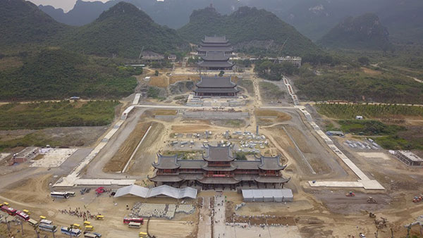 Kinh doanh tâm linh: Khu chùa nghìn ha dậy sóng dư luận