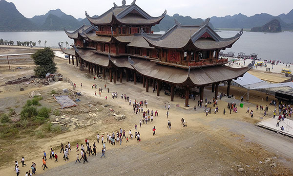 Kinh doanh tâm linh: Khu chùa nghìn ha dậy sóng dư luận