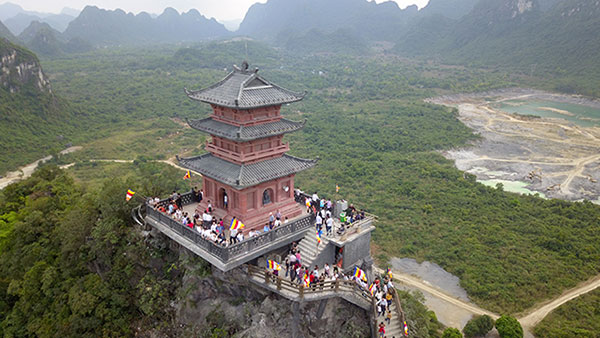 Kinh doanh tâm linh: Khu chùa nghìn ha dậy sóng dư luận