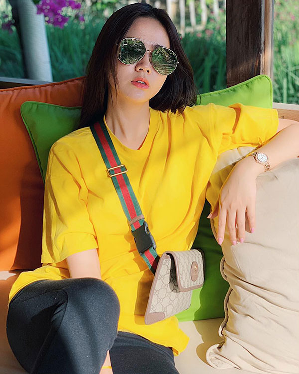 Không phải Huyền Baby hay Tâm Tít, đây mới là 2 hot mom có màn lột xác về phong cách và sắc vóc ấn tượng nhất sau khi làm mẹ