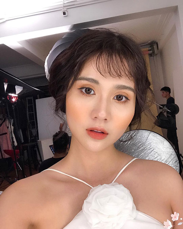 Không phải Huyền Baby hay Tâm Tít, đây mới là 2 hot mom có màn lột xác về phong cách và sắc vóc ấn tượng nhất sau khi làm mẹ