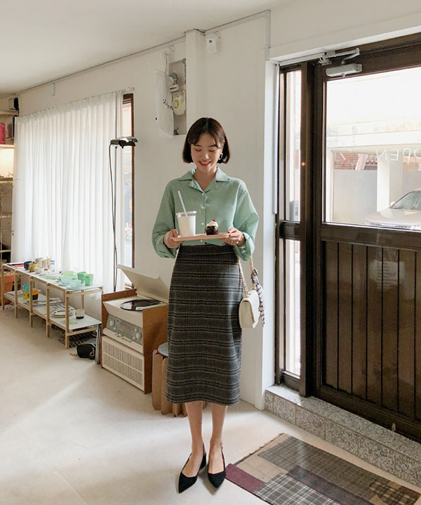 Chuyên nghiệp như chân váy bút chì nhưng không hề kén dáng, chân váy suông chính là item nàng công sở nên sắm ngay Chuyên nghiệp như chân váy bút chì nhưng không hề kén dáng, chân váy suông chính là item nàng công sở nên sắm ngay