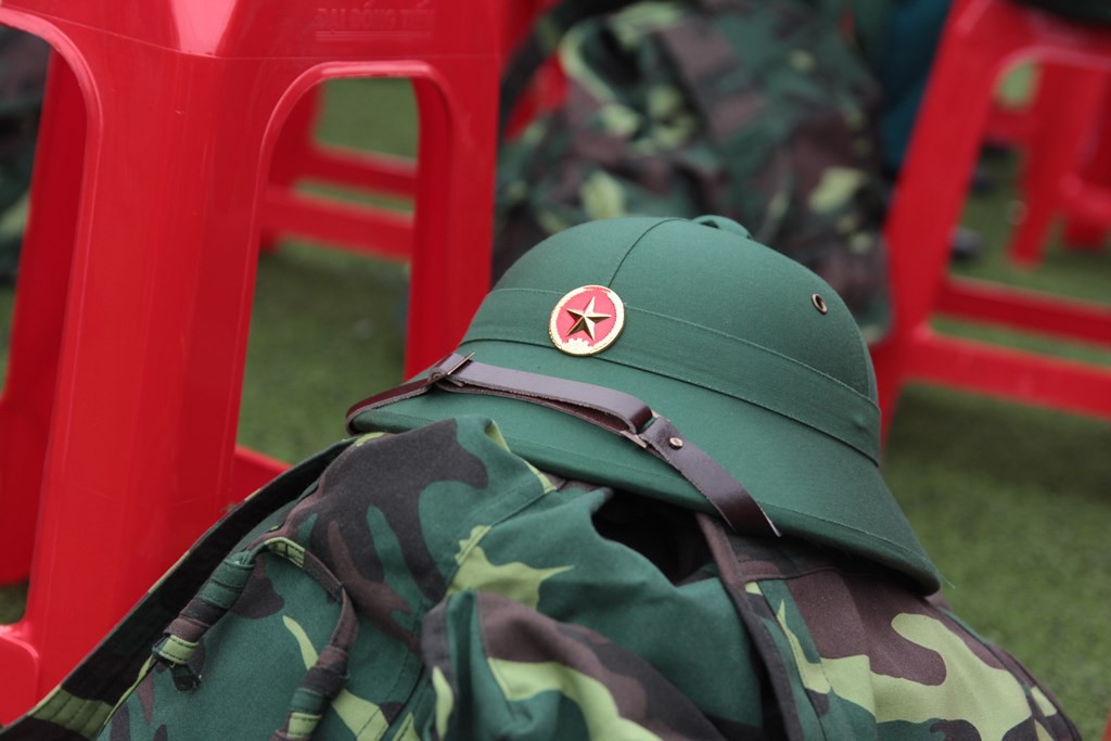 Ảnh: Những giọt nước mắt xúc động trong ngày hội bàn giao nhận quân tại Nghệ An