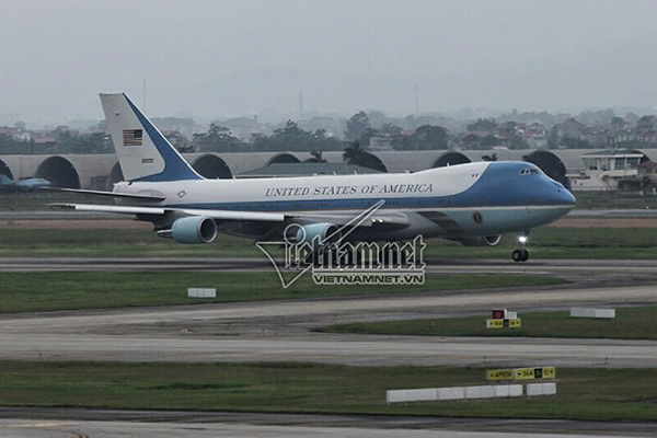 Miễn kiểm tra an ninh với đoàn Tổng thống Mỹ Donald Trump