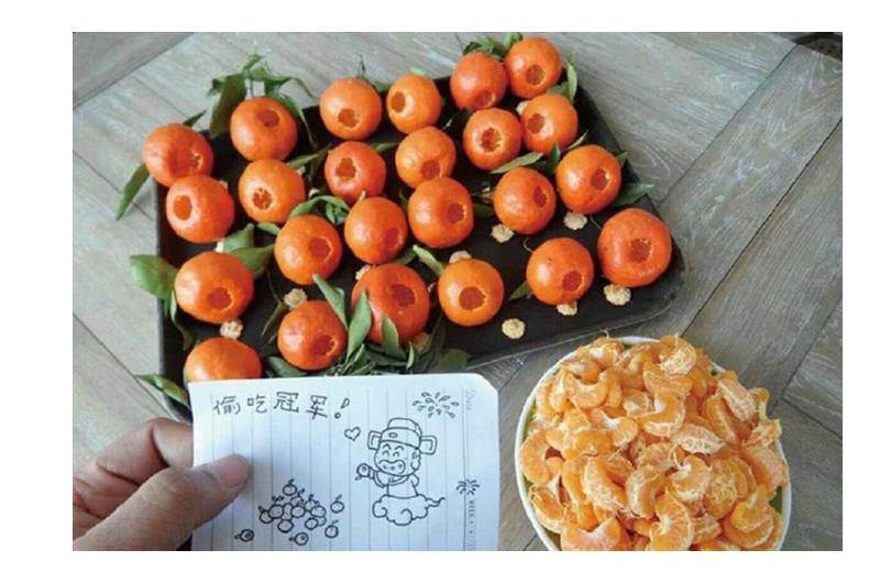 Dồn tình cảm đan chiếc khăn tặng bạn trai, cô gái trẻ bị phong danh hiệu nữ hoàng rảnh rỗi chỉ vì lý do này...