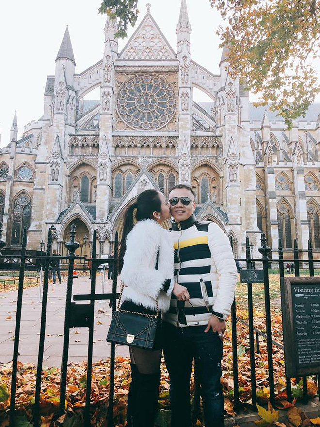 3 anh em nhà thiếu gia Hà Quang Dũng: Đã xuất sắc ngoại hình, lại còn có chuyện tình vừa sang vừa đẹp 3 anh em nhà thiếu gia Hà Quang Dũng: Đã xuất sắc ngoại hình, lại còn có chuyện tình vừa sang vừa đẹp